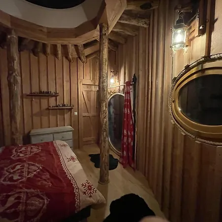 Les Ecrins De Bed & Breakfast