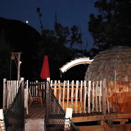 Les Ecrins De Bed & Breakfast *